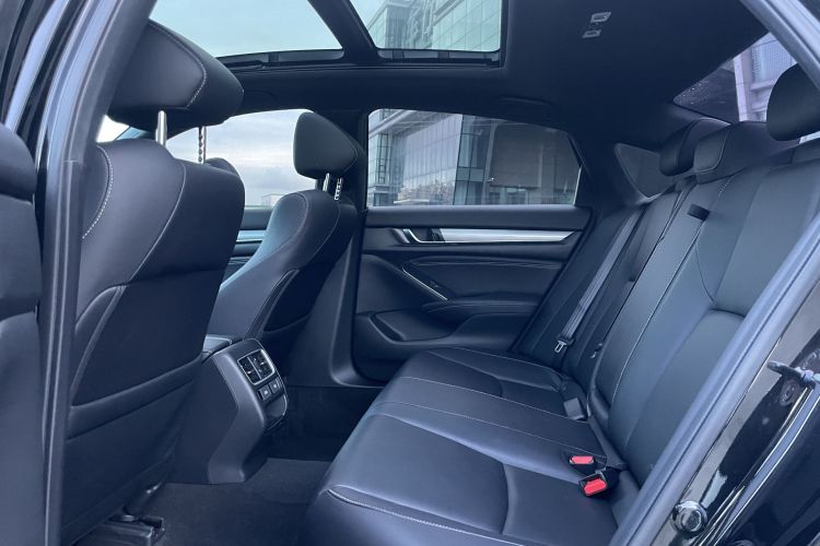 本田 英仕派 2022款 260TURBO 精致版车身外观6007