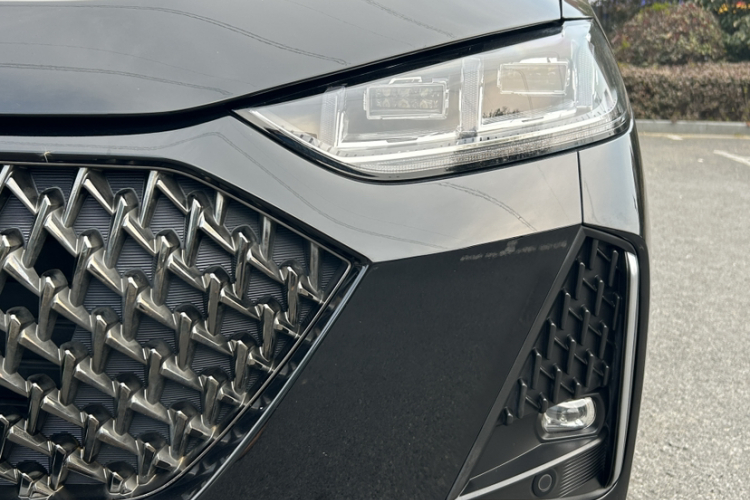 魏牌 玛奇朵DHT-PHEV 2021款 1.5L 大师版局部细节36