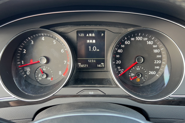 大众 迈腾 2019款 330TSI DSG 豪华型 国V中控内饰15