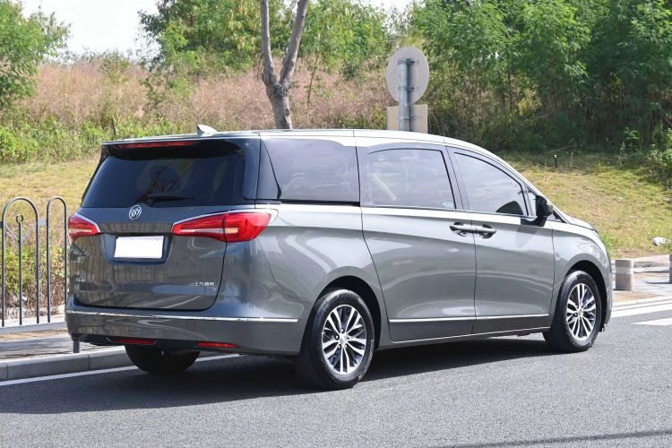 别克GL8 2017款 ES 28T 旗舰型 国V车身外观6005