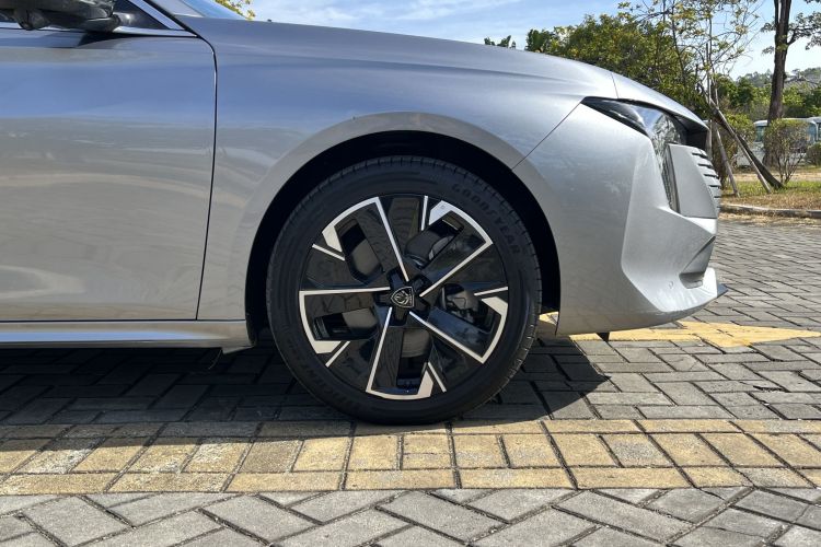 标致508 2023款 508L 400THP 驭动旗舰版车身外观6009