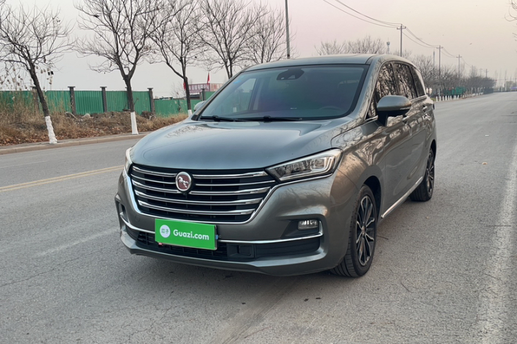 汉腾汽车 汉腾V7 2019款 1.5T 自动旗舰型 7座 国V车身外观6001