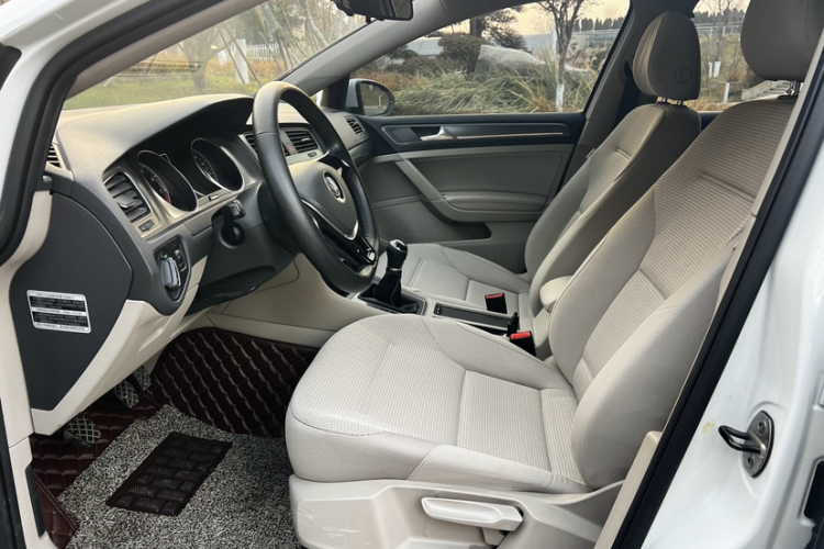 大众 高尔夫 2014款 1.4TSI 手动舒适型局部细节19