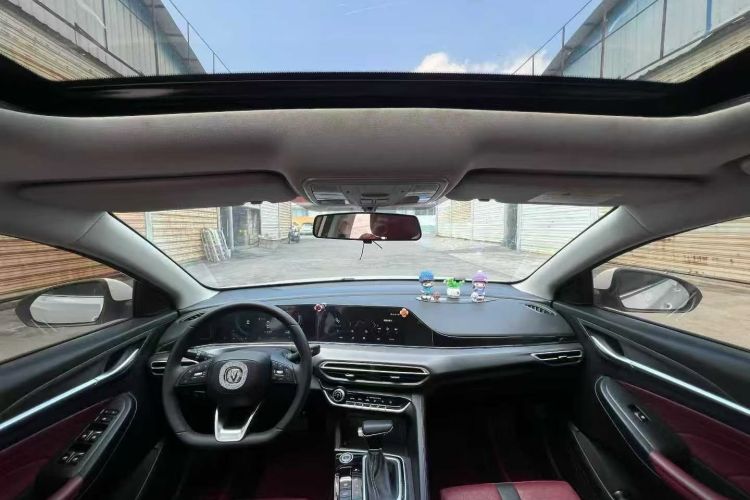 长安 逸动 2021款 PLUS 蓝鲸NE 1.4T GDI DCT尊贵型中控内饰7003