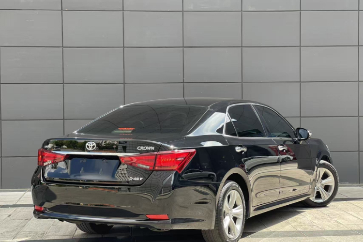 丰田 皇冠 2015款 2.0T 时尚版车身外观6003