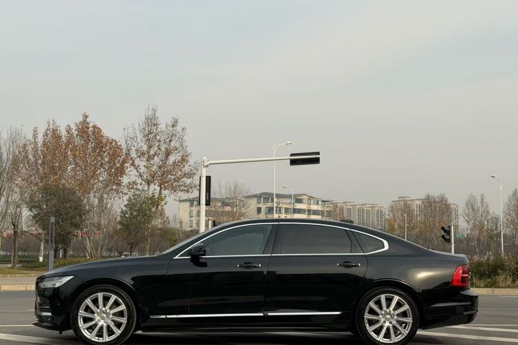 沃尔沃S90 2019款 T5 智雅版车身外观6001