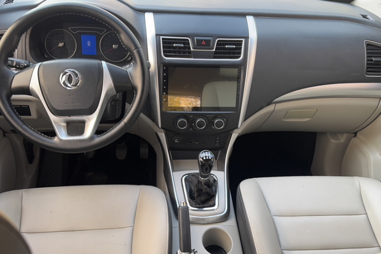 东风风行 风行S500 2016款 1.5L 手动舒适型中控内饰7002