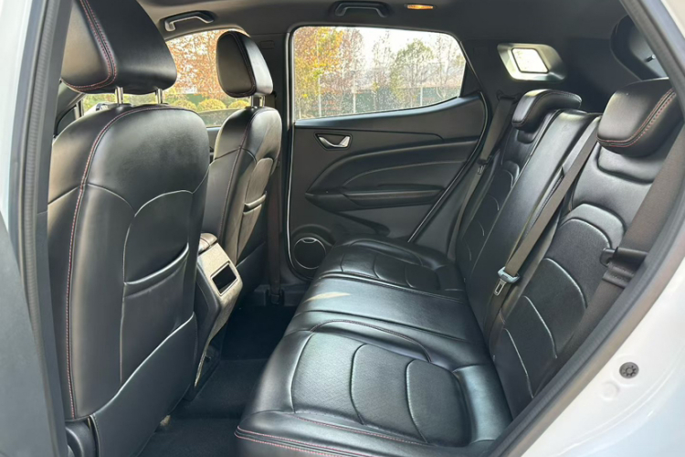 东风风光 风光500 2021款 1.5L CVT优享型中控内饰7002