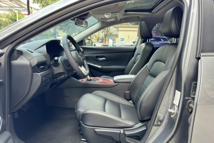 日产 轩逸 2021款 1.6L XL CVT智享版中控内饰7006