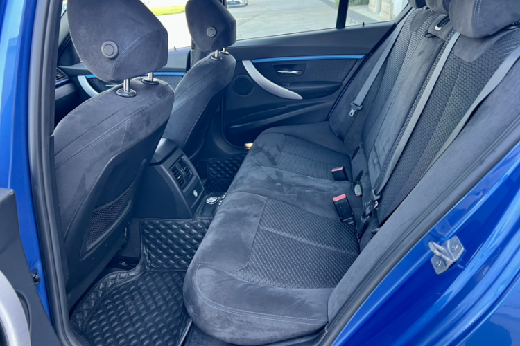 宝马3系 2018款 320i M运动套装中控内饰7003