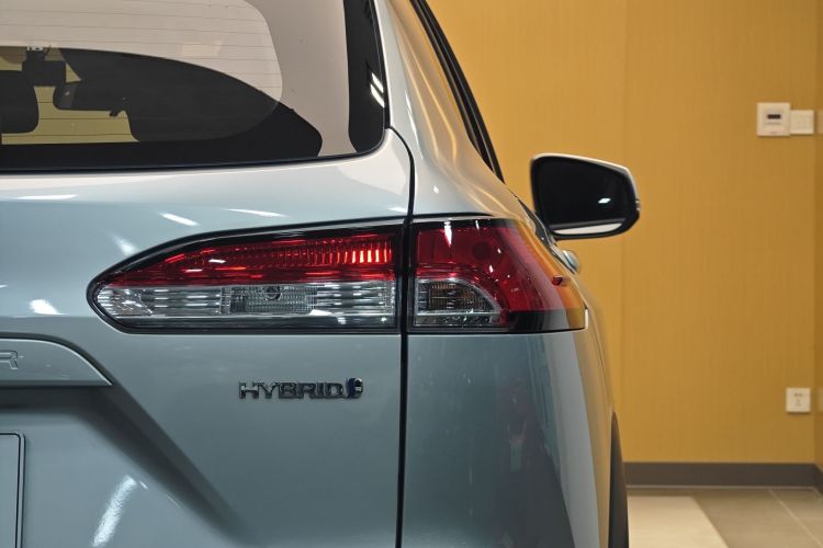 丰田 锋兰达 2023款 2.0L 智能电混双擎 领先版车身外观6009