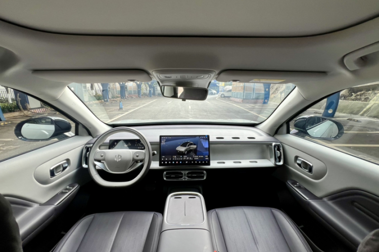 零跑汽车 零跑B10 2025款 510激光雷达版中控内饰7003