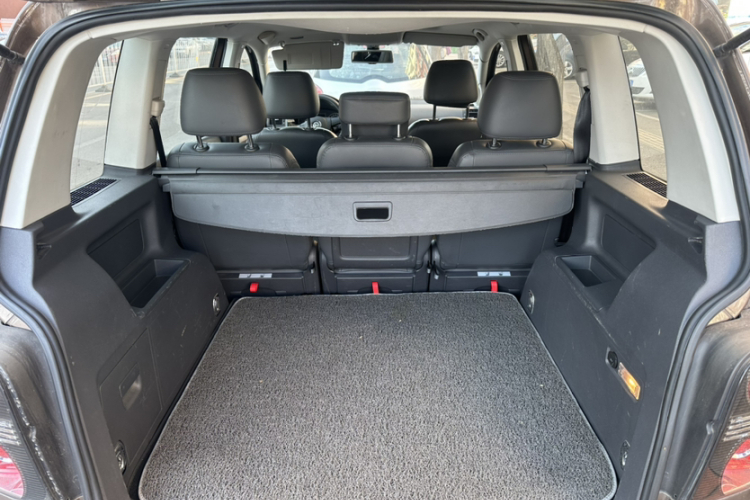 大众 途安 2013款 1.4T DSG舒适版5座中控内饰7005