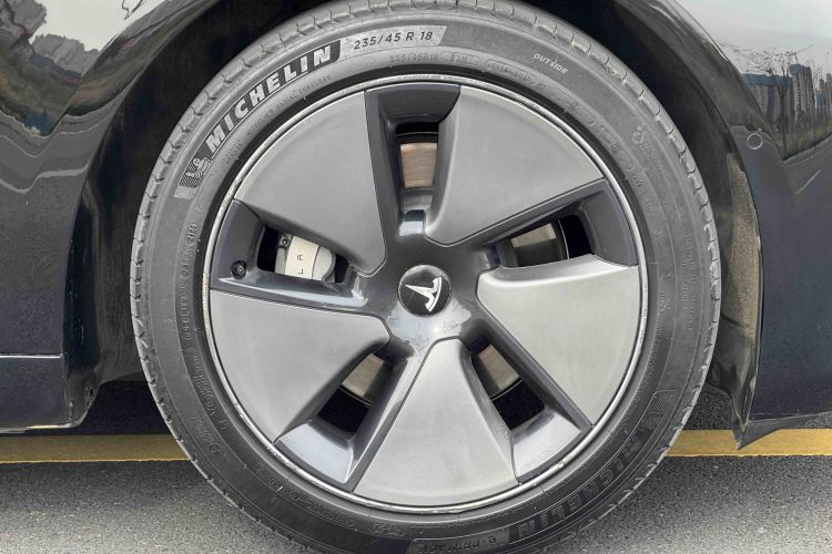 特斯拉 Model 3 2022款 后轮驱动版车身外观6007