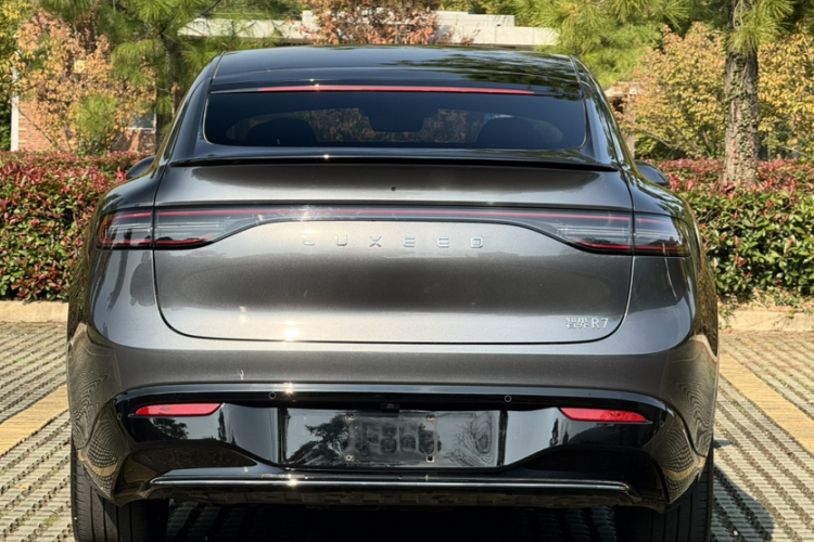 鸿蒙智行 智界R7 2025款 增程 251km Max车身外观6003