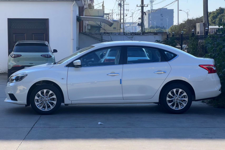 日产 轩逸 2024款 改款三 经典 1.6XE CVT舒适版车身外观6002