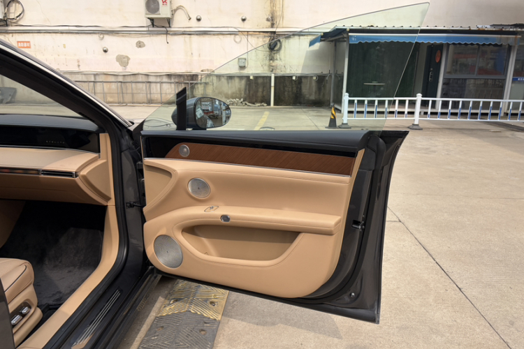 鸿蒙智行 享界S9 2024款 纯电 Ultra 四驱旗舰版中控内饰7006