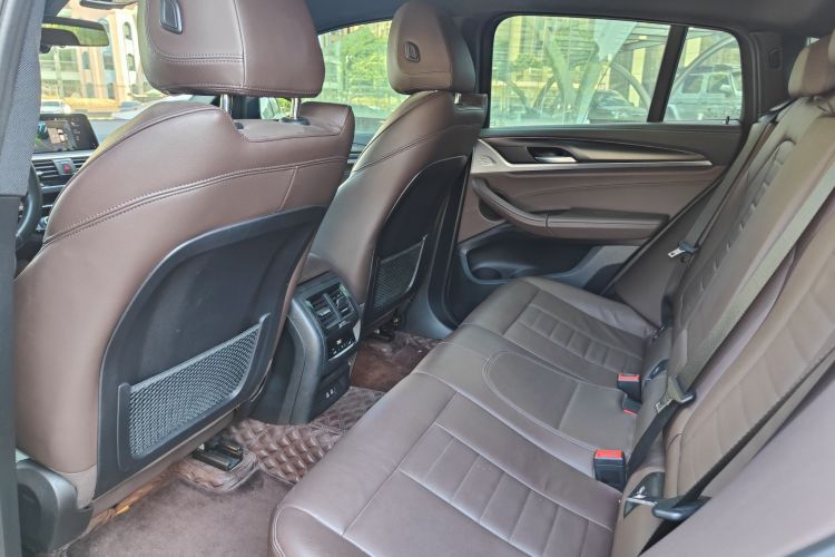 宝马X4 2020款 xDrive25i M越野套装中控内饰7006