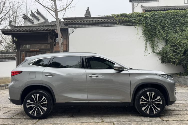 星途凌云 2024款 300T 两驱星耀版车身外观6002