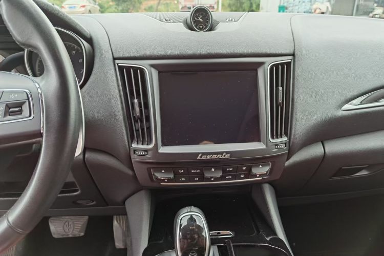 玛莎拉蒂 Levante 2016款 3.0T 标准型局部细节16