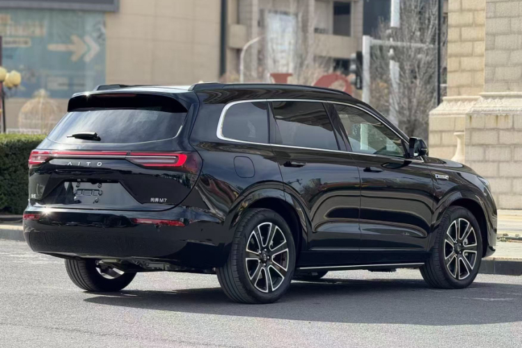 鸿蒙智行 问界M7 2024款 1.5T 智驾四驱Pro版 6座车身外观6004