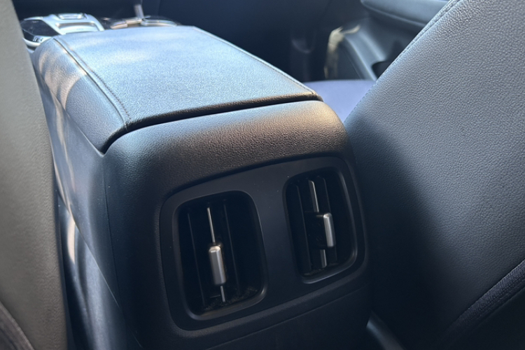 现代 2021款 途胜L 1.5T DCT LUX尊贵版局部细节9001