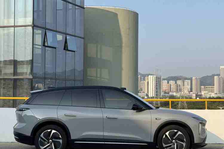 蔚来ES6 2024款 75kWh车身外观6006