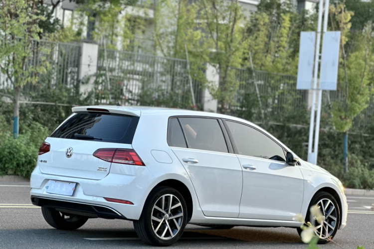 大众 高尔夫 2020款 200TSI DSG舒适进取版车身外观6003