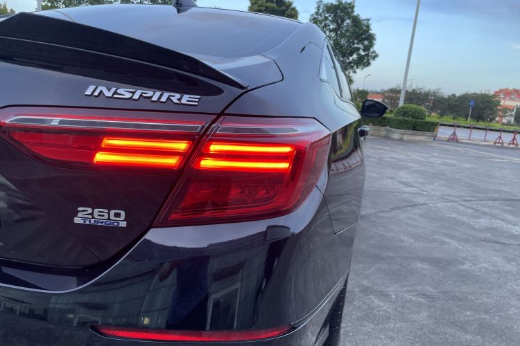 本田 英仕派 2022款 260TURBO 精致版车身外观6012