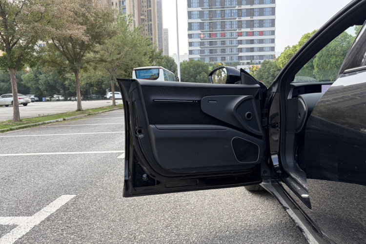 阿维塔12 2025款 Ultra增程版中控内饰7003