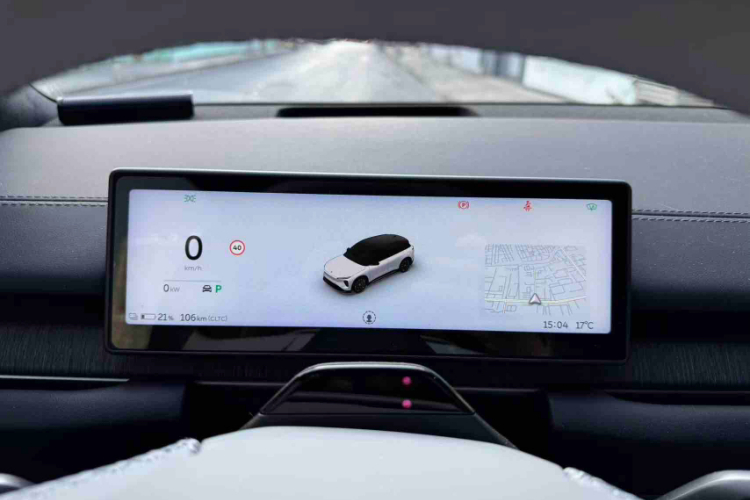 蔚来ES6 2024款 75kWh中控内饰7004