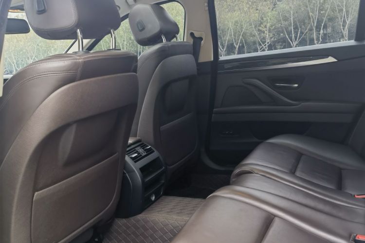 宝马5系 2017款 525Li 豪华设计套装中控内饰7005