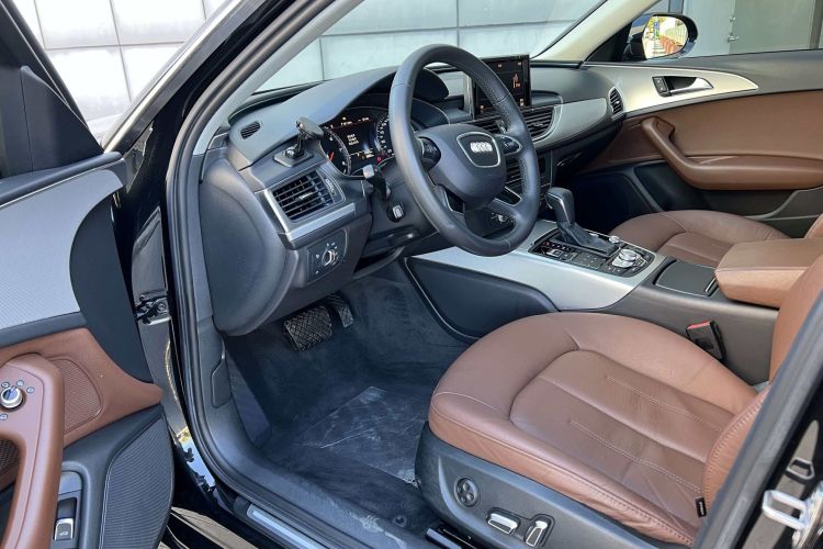 奥迪A6L 2018款 30周年年型 35 TFSI 时尚型中控内饰7002