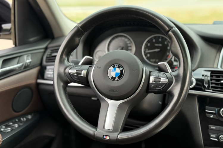 宝马X4 2016款 xDrive20i M运动型中控内饰7003