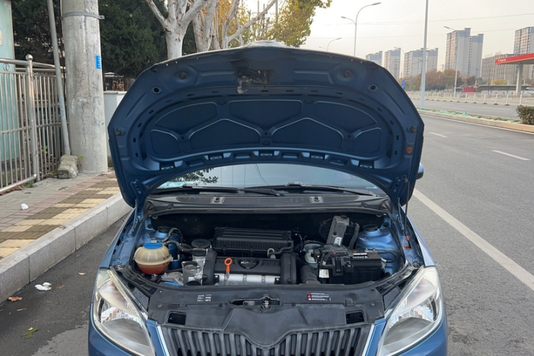 斯柯达 晶锐 2014款 1.4L 手动晶致版局部细节24