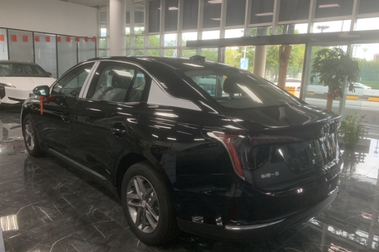 红旗E-QM5 2025款 500km 出行版车身外观6003