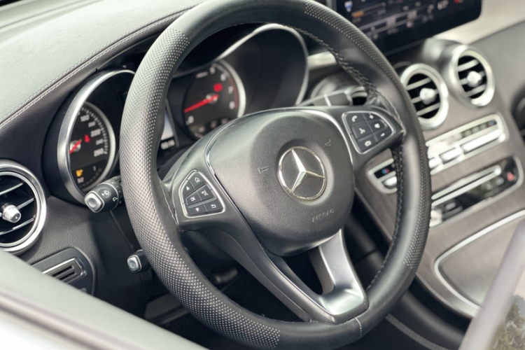 奔驰GLC 2017款 GLC 200 4MATIC中控内饰7009