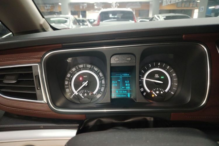 别克GL8 2017款 25S 豪华型 国V中控内饰15