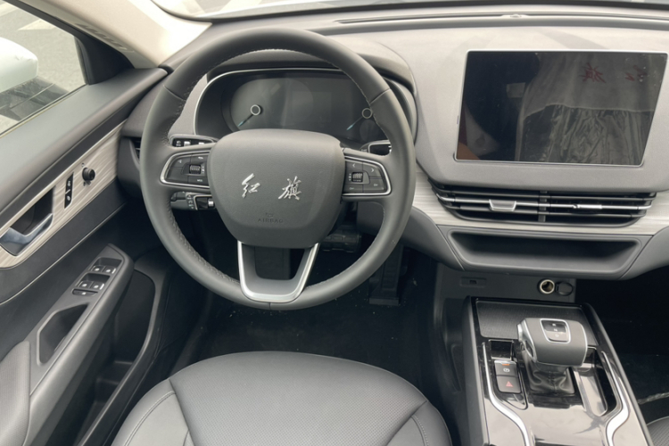 红旗E-QM5 2024款 500km 出行版中控内饰7002