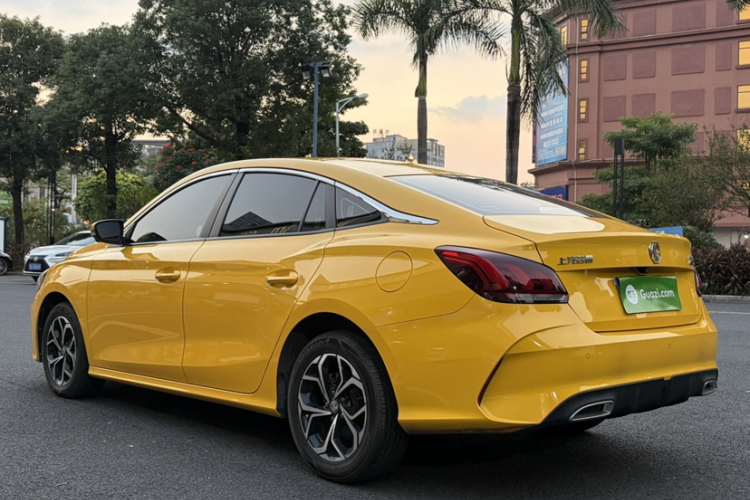 名爵 MG5 2022款 180DVVT CVT青春旗舰版车身外观6002