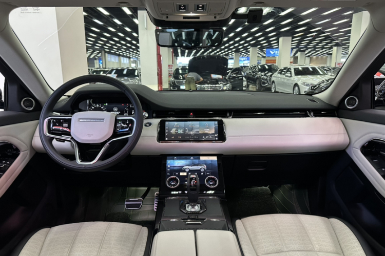 路虎 揽胜极光 2021款 极光L 249PS R-Dynamic First edition 首发版中控内饰7015