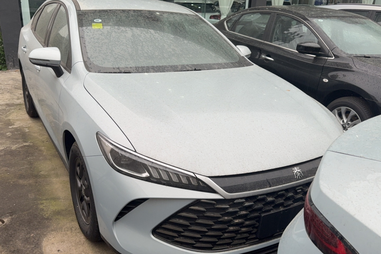 比亚迪 秦PLUS 2025款 DM-i 智驾版 55KM领先型车身外观6001