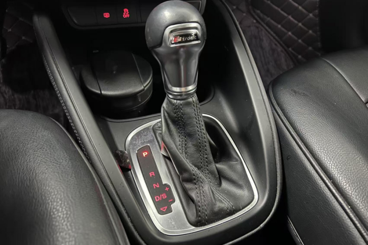 奥迪A1 2016款 30 TFSI Sportback Design风尚版局部细节18