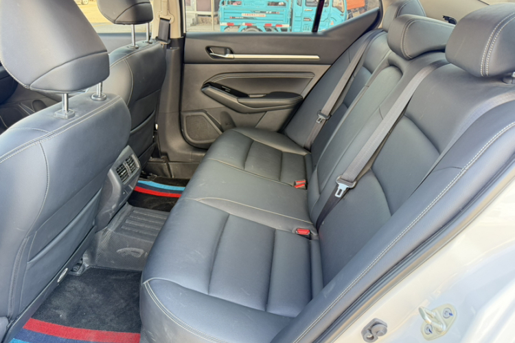 日产 天籁 2024款 2.0L XE 真心版中控内饰7001