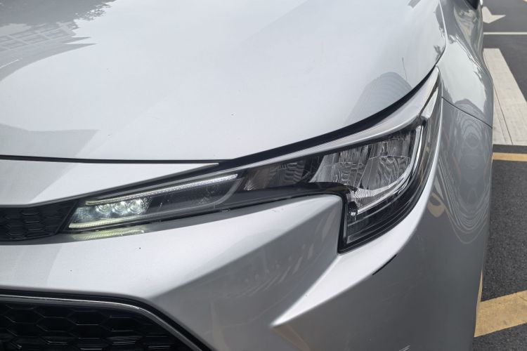 丰田 雷凌 2021款 185T CVT豪华版局部细节36