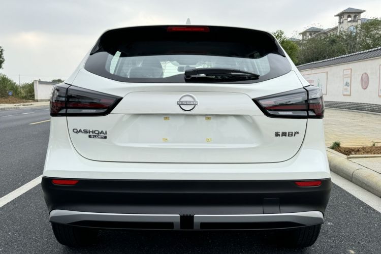 日产 逍客 2025款 荣誉 2.0L CVT XV真心版车身外观6003