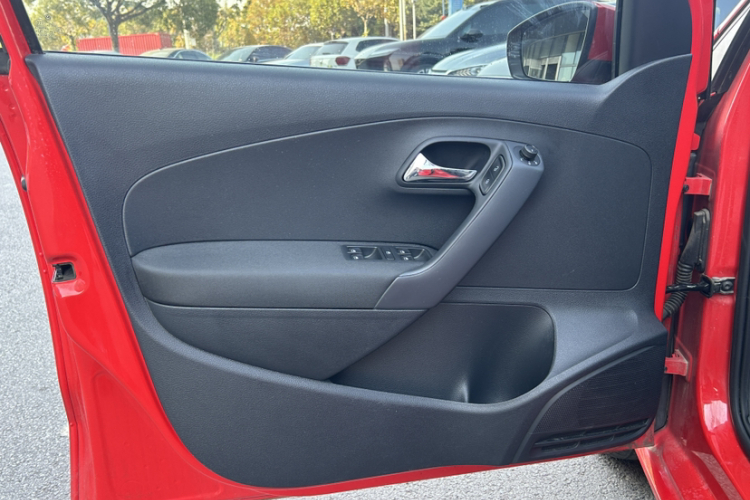 大众 Polo 2018款 1.5L 自动安驾型中控内饰7002