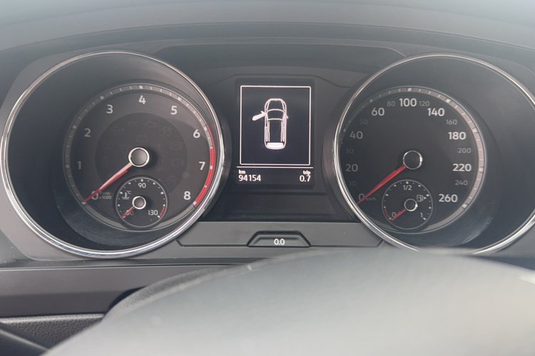 大众 途观L 2017款 330TSI 自动两驱风尚版中控内饰15