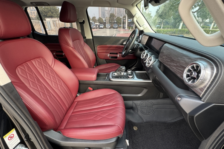 坦克300 2024款 2.0T 挑战者中控内饰7002