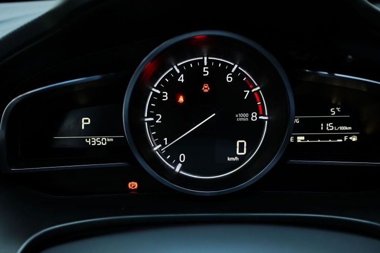 马自达3 昂克赛拉 2017款 两厢 2.0L 自动运动型 国V中控内饰15